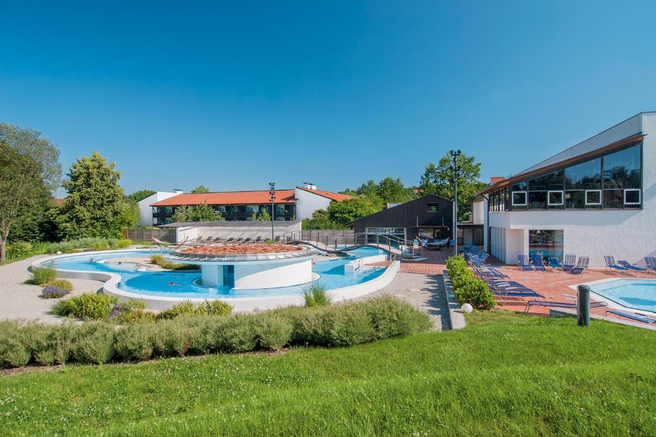 Hotel Alter Weissbraeu Бад-Бирнбах Экстерьер фото