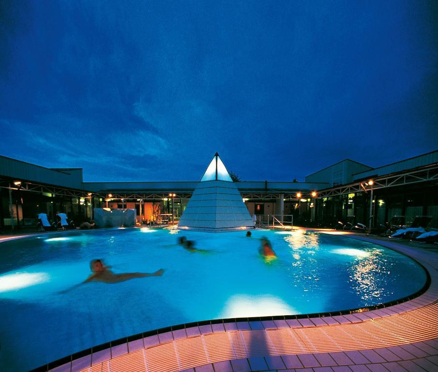 Hotel Alter Weissbraeu Бад-Бирнбах Экстерьер фото
